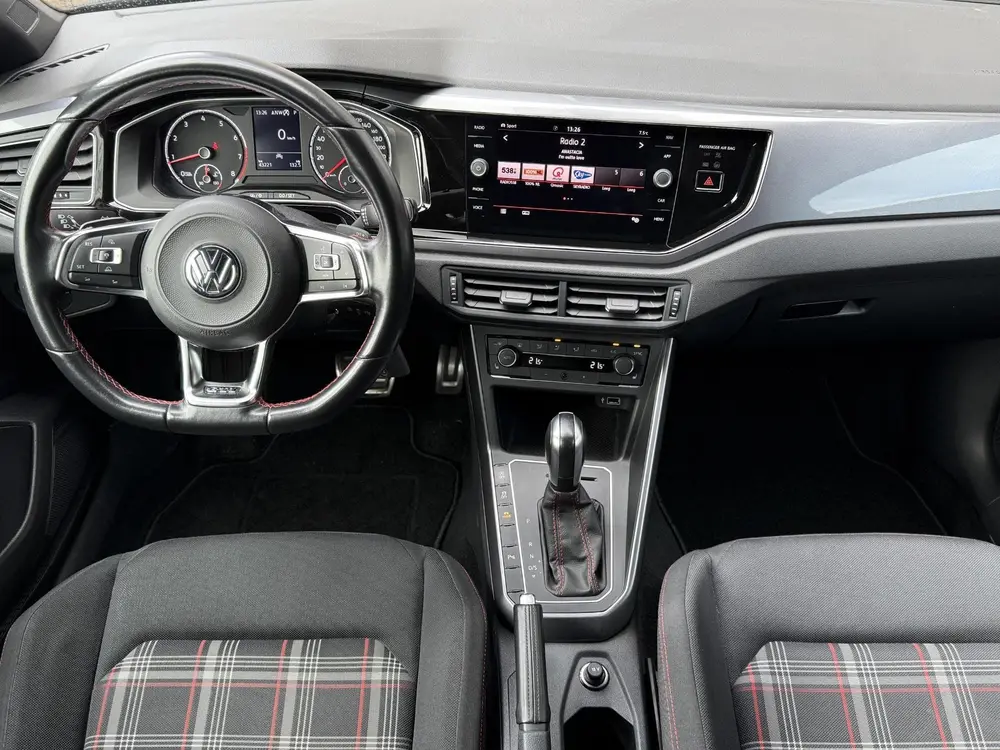 Volkswagen Polo 2.0 TSI GTI l Automaat l Apple Carplay l PDC uit 2020, foto 5