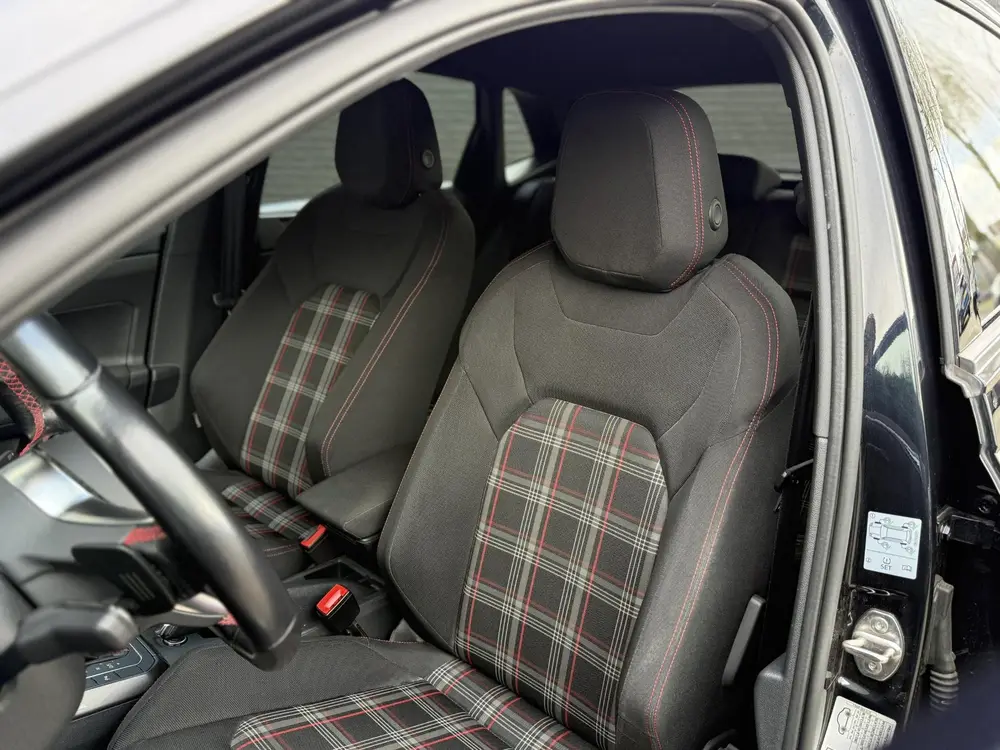 Volkswagen Polo 2.0 TSI GTI l Automaat l Apple Carplay l PDC uit 2020, foto 6