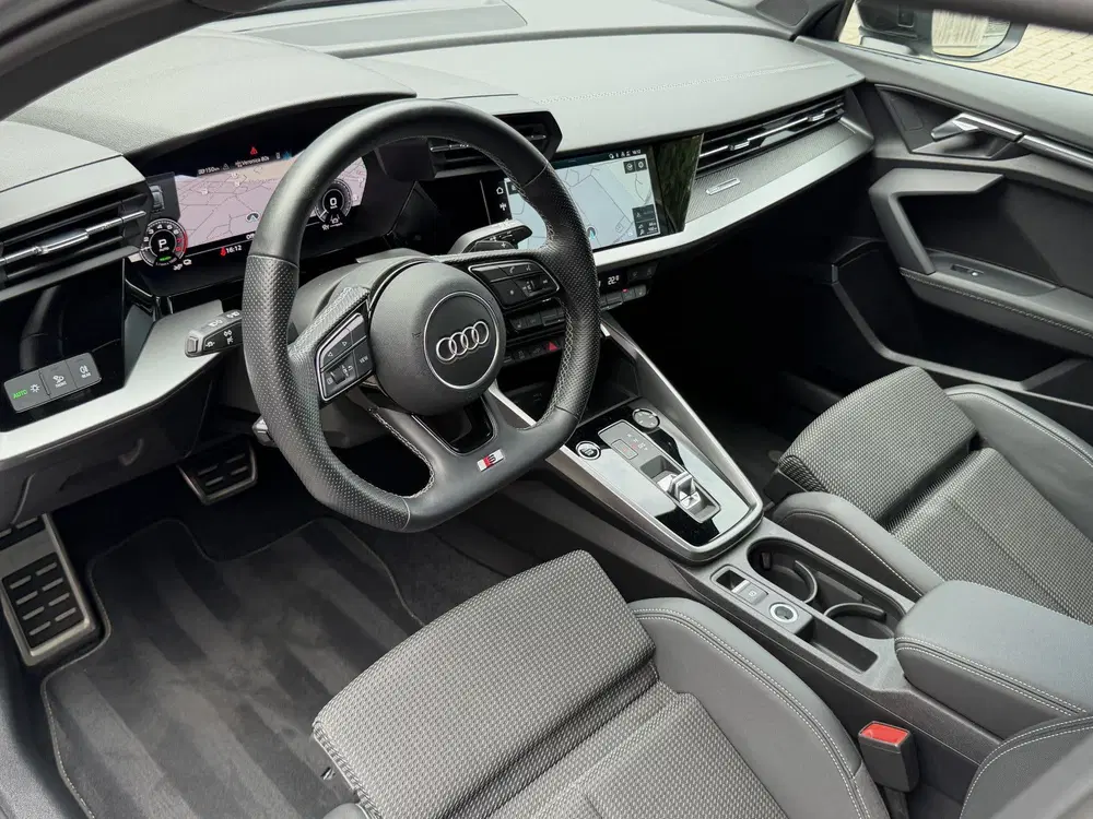 Audi A3 45 TFSI-e COMPETITION * * MATRIX uit 2021, foto 2