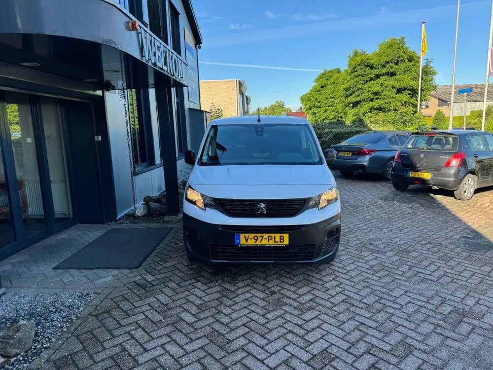 Fiat Doblo L2 Lang 1.5 BlueHdi 102PK 3-pers uit 2023, foto 3