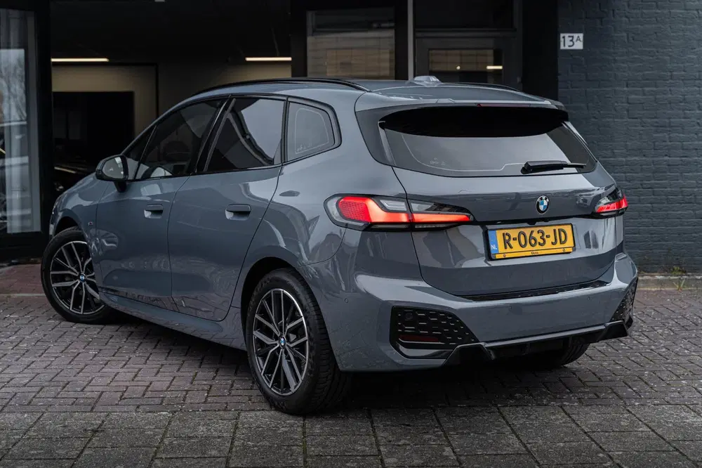 BMW 2-serie 218i uit 2022, foto 13