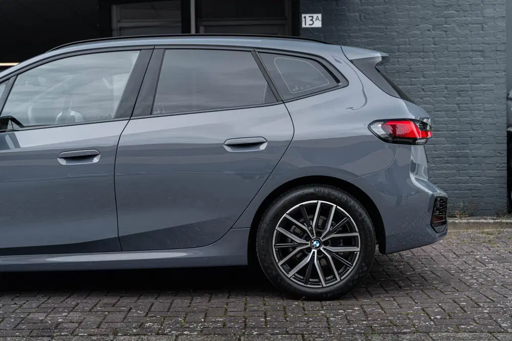 BMW 2-serie 218i uit 2022, foto 20