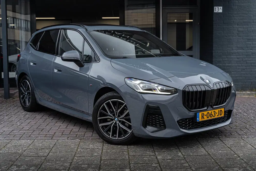 BMW 2-serie 218i uit 2022, foto 9