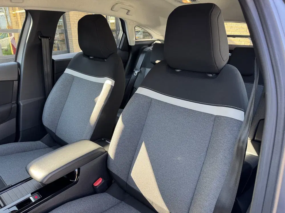 Citroën C4 1.2 130PK Feel Automaat Navi Climate Contr uit 2022, foto 6
