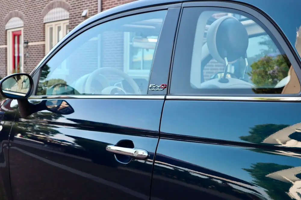 Fiat 500 C 1.2 Lounge uit 2019, foto 12