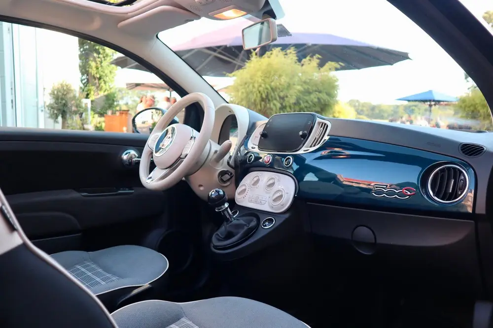 Fiat 500 C 1.2 Lounge uit 2019, foto 5