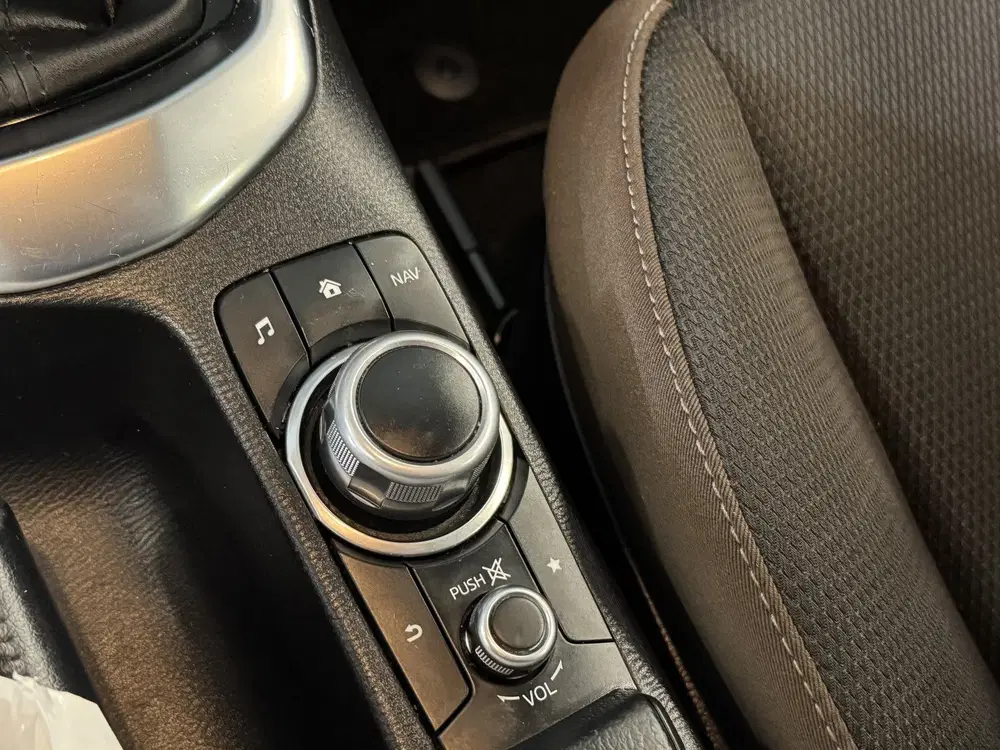 Mazda 2 1.5 Skyactiv-G Airco Navi Carplay (bj 2022 uit 2022, foto 12