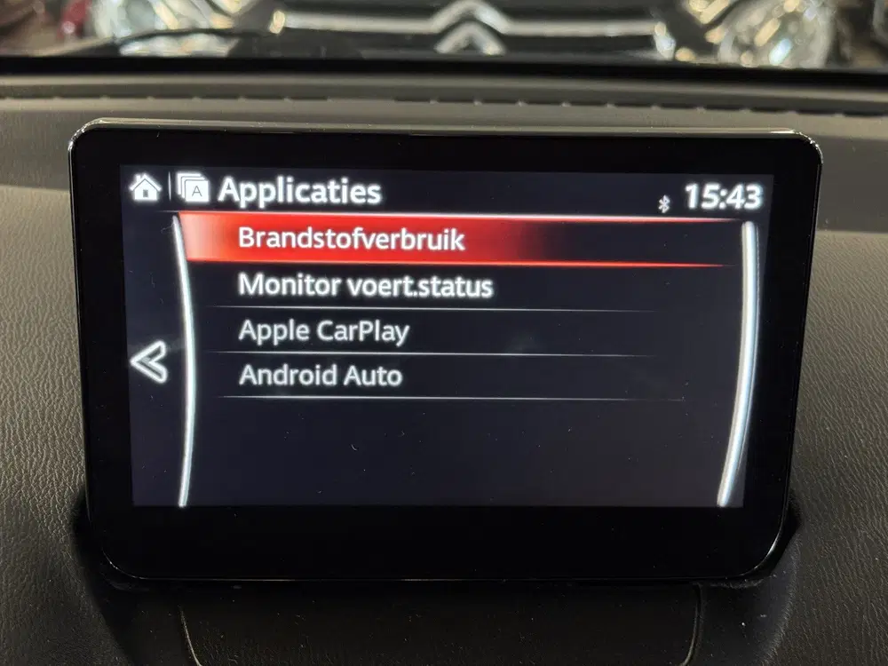 Mazda 2 1.5 Skyactiv-G Airco Navi Carplay (bj 2022 uit 2022, foto 9