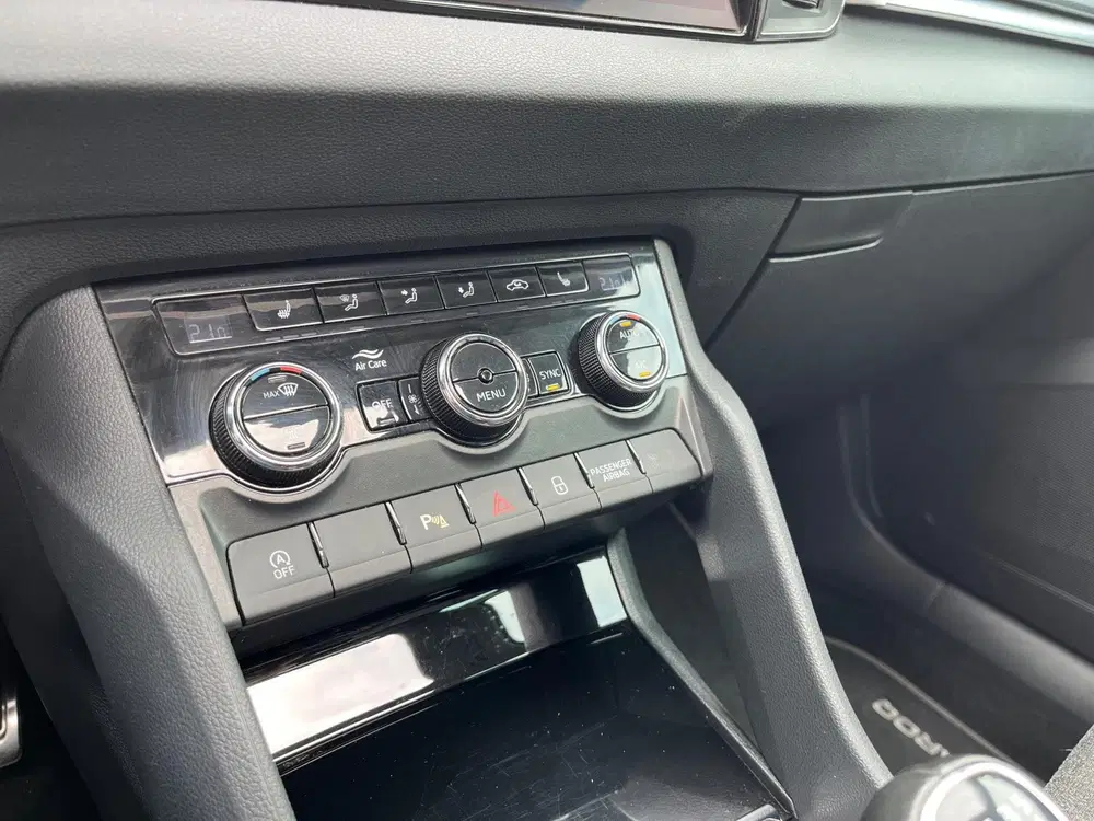 Skoda Karoq 1.0 TSI Business Edition Plus NLAuto uit 2021, foto 14