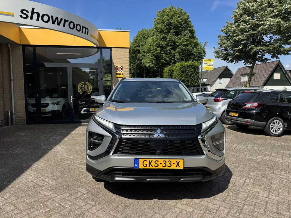 Mitsubishi Eclipse Cross 2.4 PHEV Intense Climate Control Ca uit 2024, foto 2