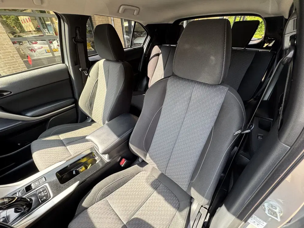 Mitsubishi Eclipse Cross 2.4 PHEV Intense Climate Control Ca uit 2024, foto 4