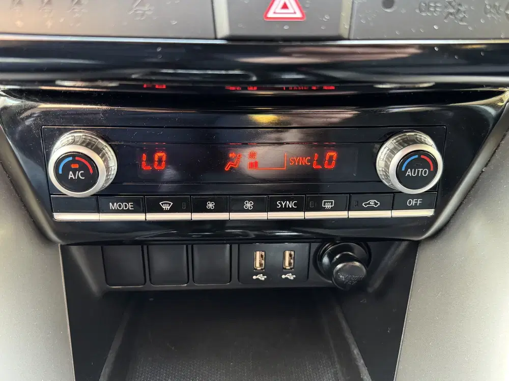 Mitsubishi Eclipse Cross 2.4 PHEV Intense Climate Control Ca uit 2024, foto 8