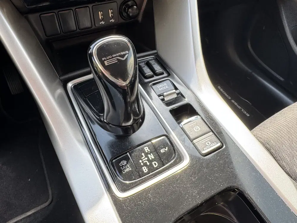 Mitsubishi Eclipse Cross 2.4 PHEV Intense Climate Control Ca uit 2024, foto 9