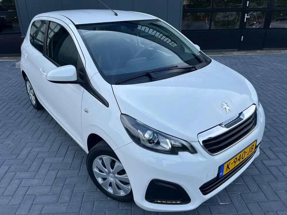 Peugeot 108 1.0 e-VTi Active NLAuto uit 2021, foto 2