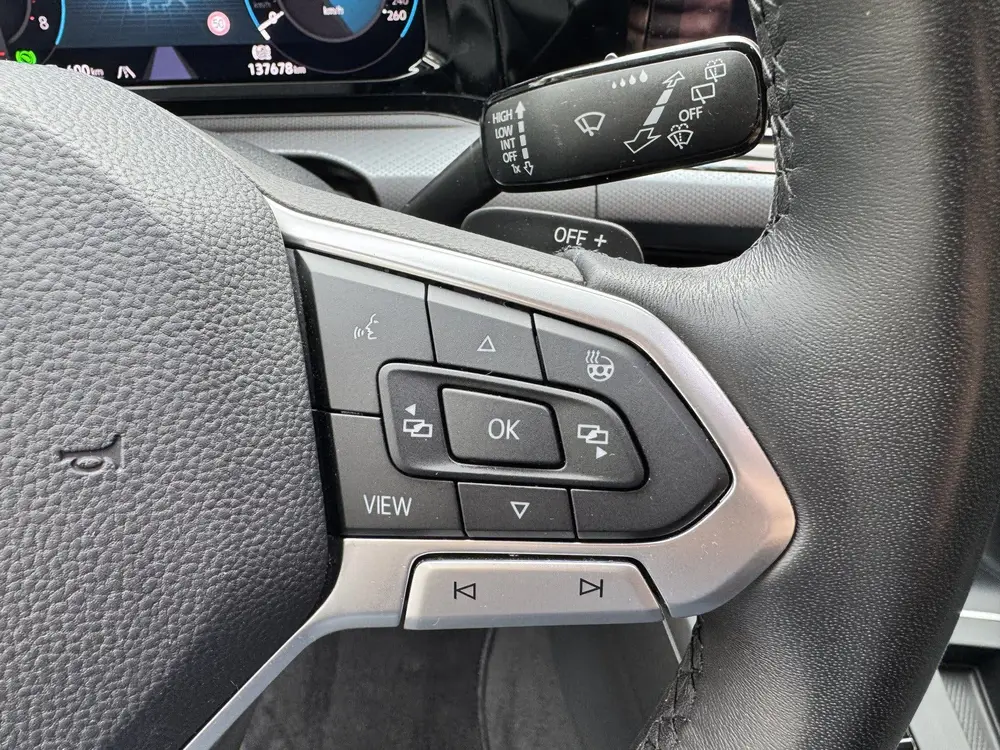 Volkswagen Golf 1.5 eTSI R-Line Climate Control Navi Carplay uit 2022, foto 20