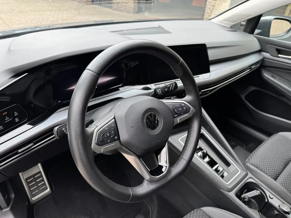 Volkswagen Golf 1.5 eTSI R-Line Climate Control Navi Carplay uit 2022, foto 3