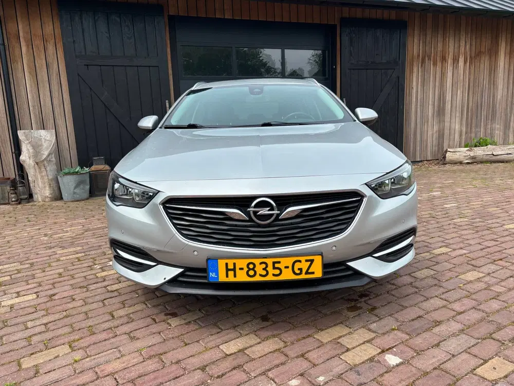 Opel Insignia 1.5 Turbo Business Executive uit 2020, foto 4