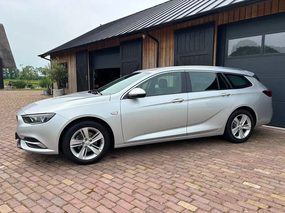Opel Insignia 1.5 Turbo Business Executive uit 2020, foto 7