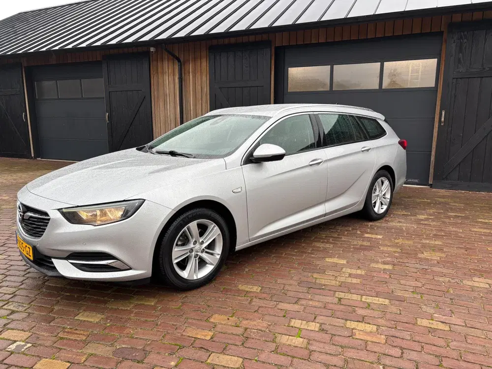 Opel Insignia 1.5 Turbo Business Executive uit 2020, foto 8