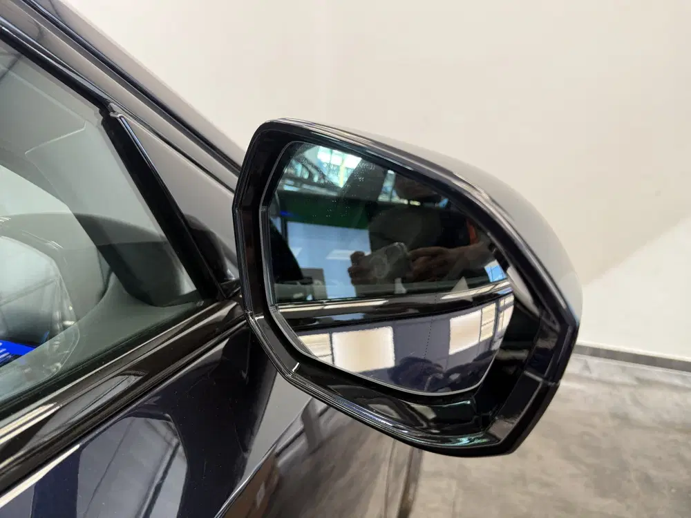 BMW i5 eDrive40 84 kWh Head-Up ACC PDC Trekhaak M uit 2024, foto 10