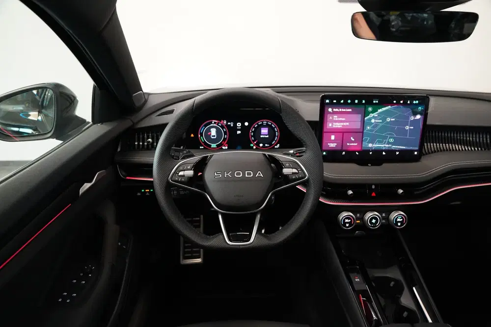 Skoda Superb 1.5 TSI PHEV Sportline Business Climate c uit 2025, foto 6