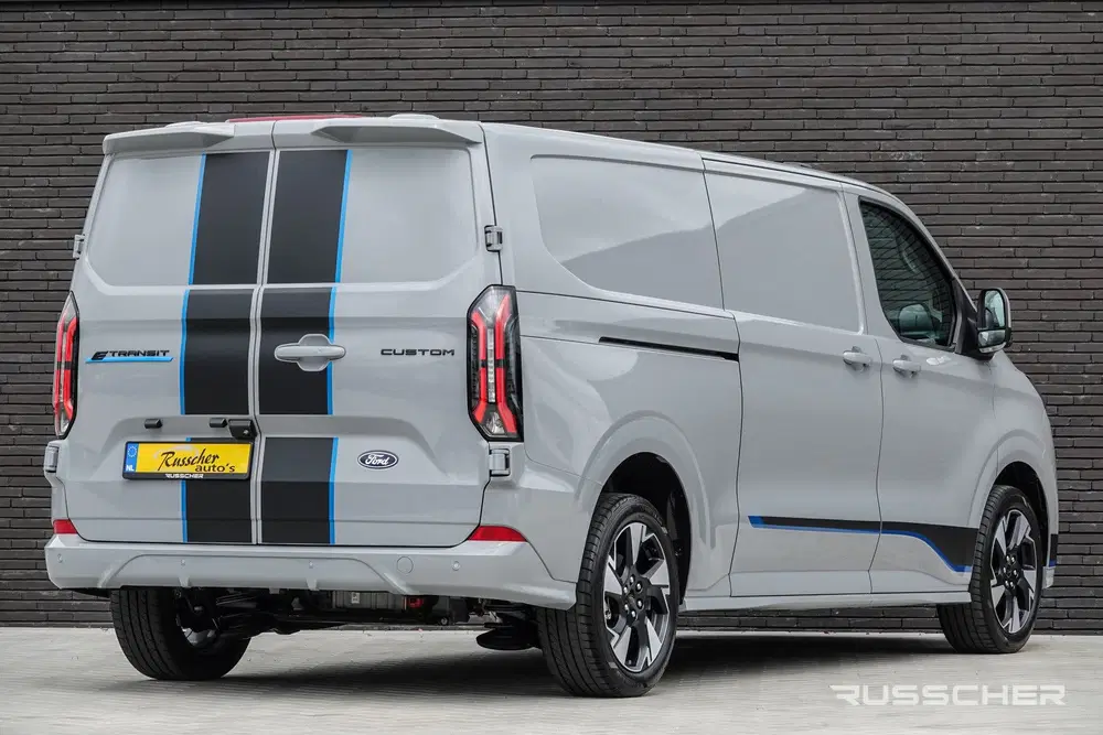 Ford Transit Custom L2H1 218Pk Aut. uit 2026, foto 2