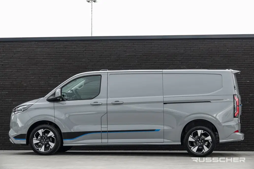 Ford Transit Custom L2H1 218Pk Aut. uit 2026, foto 4