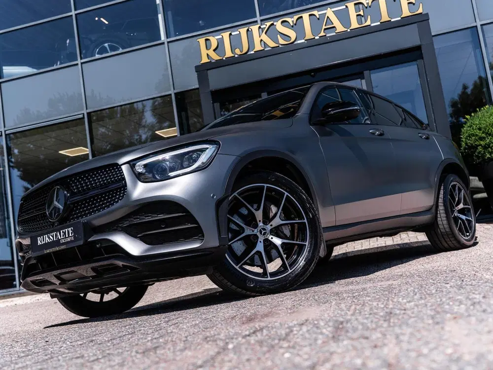 Mercedes-Benz GLC 300e 4MATIC AMG Line uit 2020, foto 18