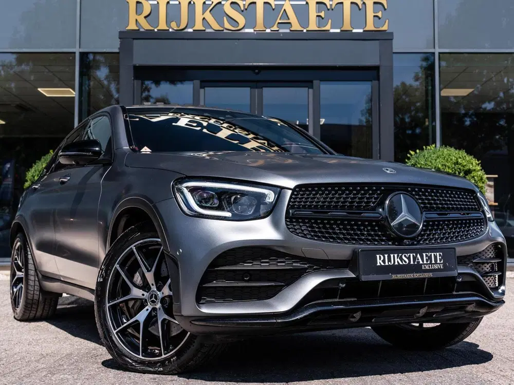 Mercedes-Benz GLC 300e 4MATIC AMG Line uit 2020, foto 5