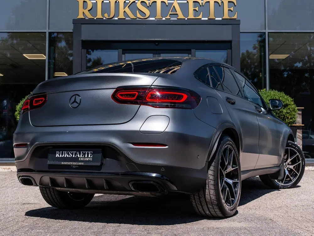 Mercedes-Benz GLC 300e 4MATIC AMG Line uit 2020, foto 7