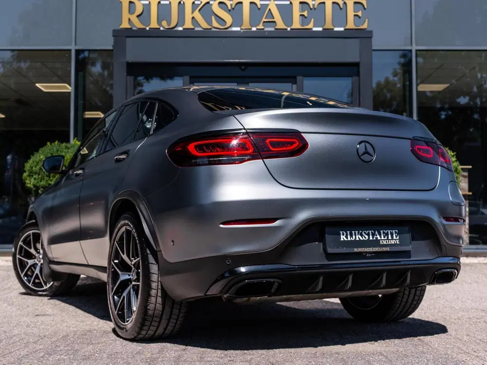 Mercedes-Benz GLC 300e 4MATIC AMG Line uit 2020, foto 9