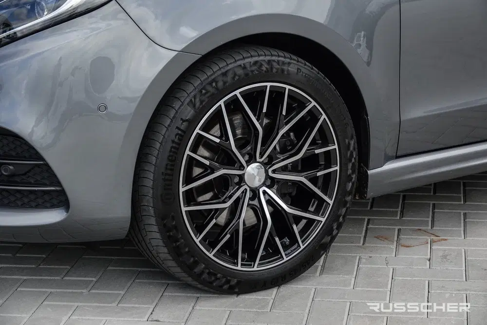 Mercedes-Benz V-Klasse 300d 237Pk 9G-Tronic uit 2022, foto 9