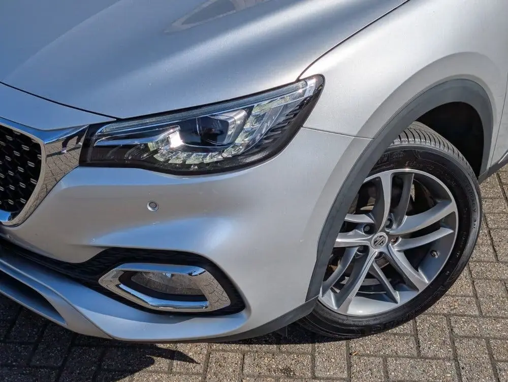 MG EHS 1.5 TGDI Hybrid Luxury | PANO | CARPLAY | 360 CAMERA uit 2022, foto 11