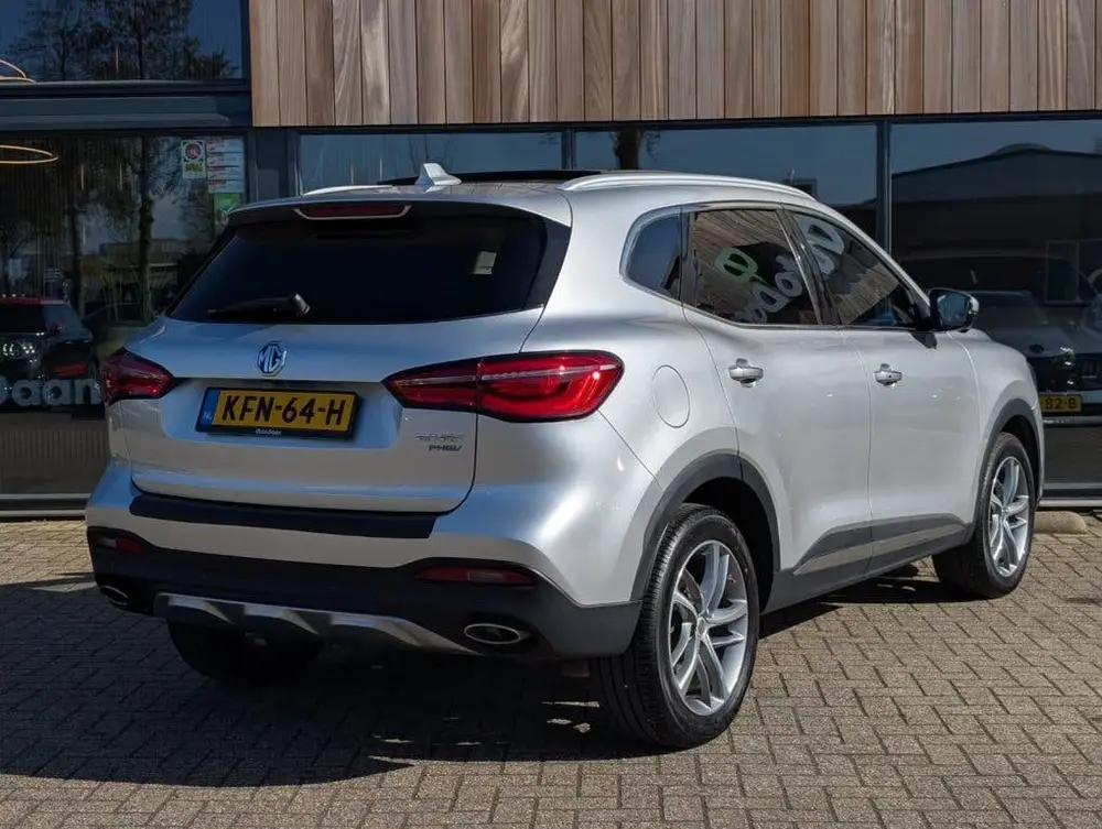 MG EHS 1.5 TGDI Hybrid Luxury | PANO | CARPLAY | 360 CAMERA uit 2022, foto 2