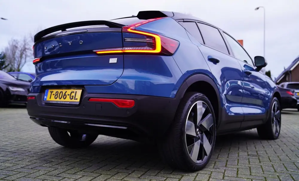 Volvo C40 Recharge Twin Intro Edition 78 kWh uit 2022, foto 2