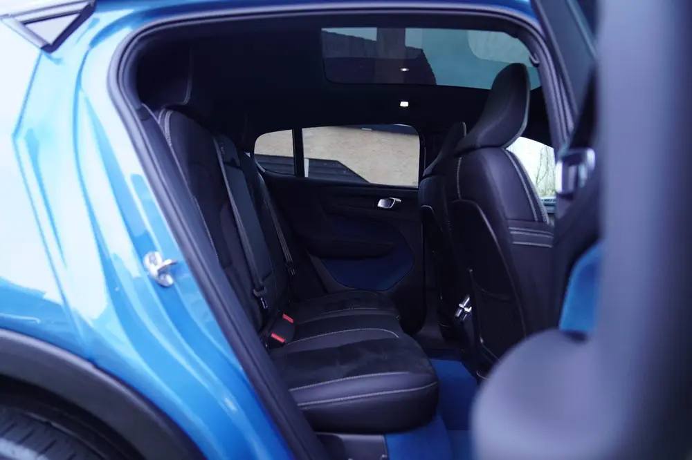 Volvo C40 Recharge Twin Intro Edition 78 kWh uit 2022, foto 4