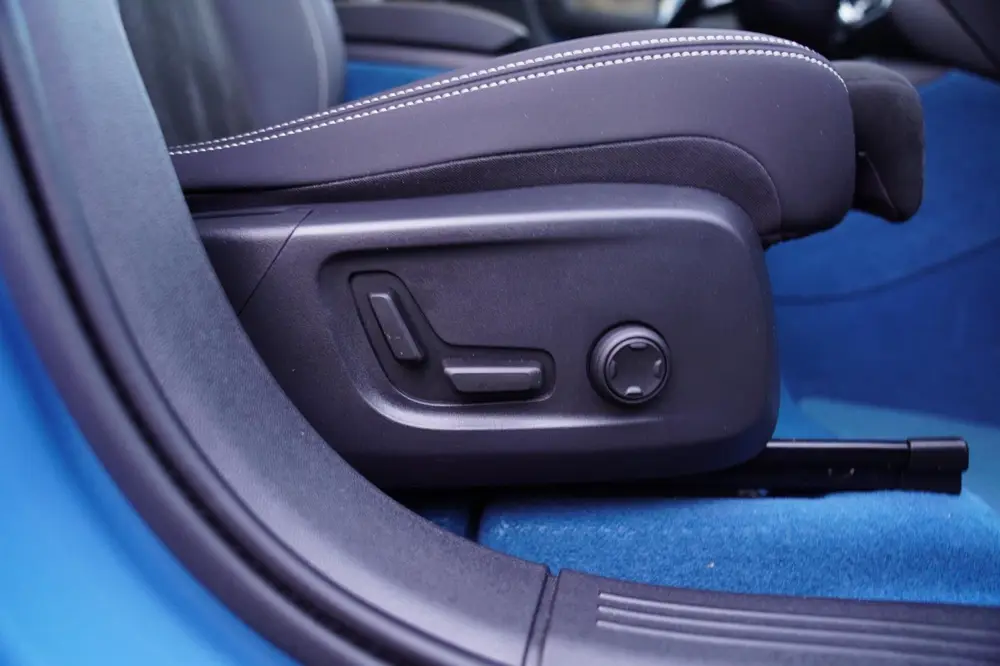 Volvo C40 Recharge Twin Intro Edition 78 kWh uit 2022, foto 9