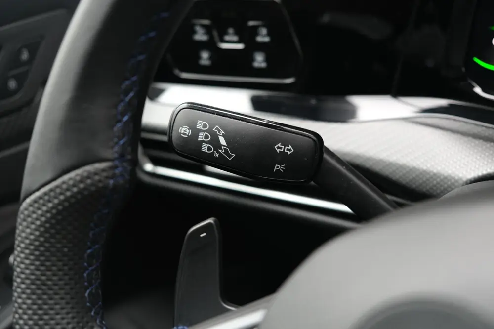 Volkswagen Golf 8 2.0 TSI R 4Motion PERFORMANCE Akra Led Cam uit 2021, foto 19