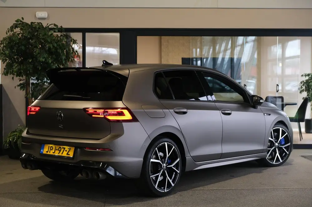 Volkswagen Golf 8 2.0 TSI R 4Motion PERFORMANCE Akra Led Cam uit 2021, foto 2