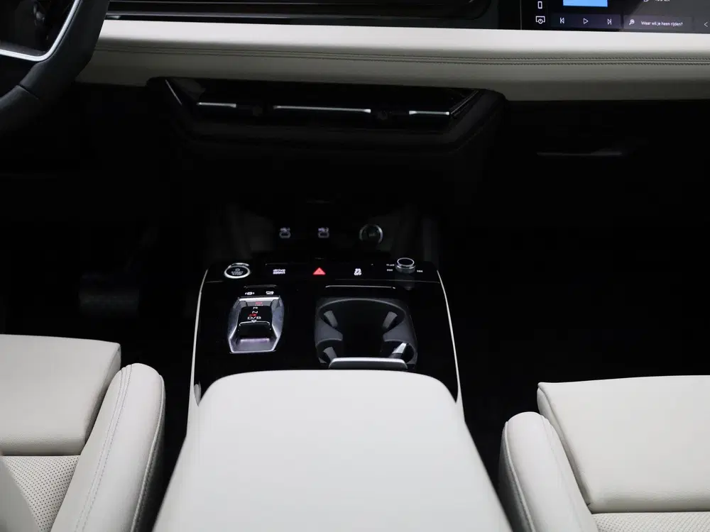 Audi Q6 e-tron S edition performance 100 kWh uit 2025, foto 10