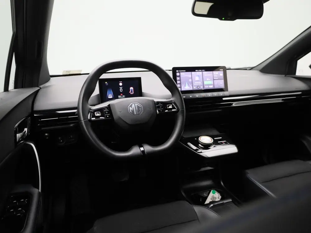 MG MG4 Luxury 64 kWh uit 2023, foto 7