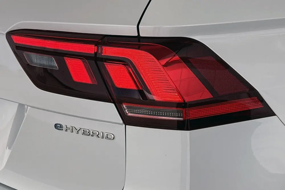 Volkswagen Tiguan 1.4 TSI eHybrid R-Line Business+ Head-Up S uit 2021, foto 19