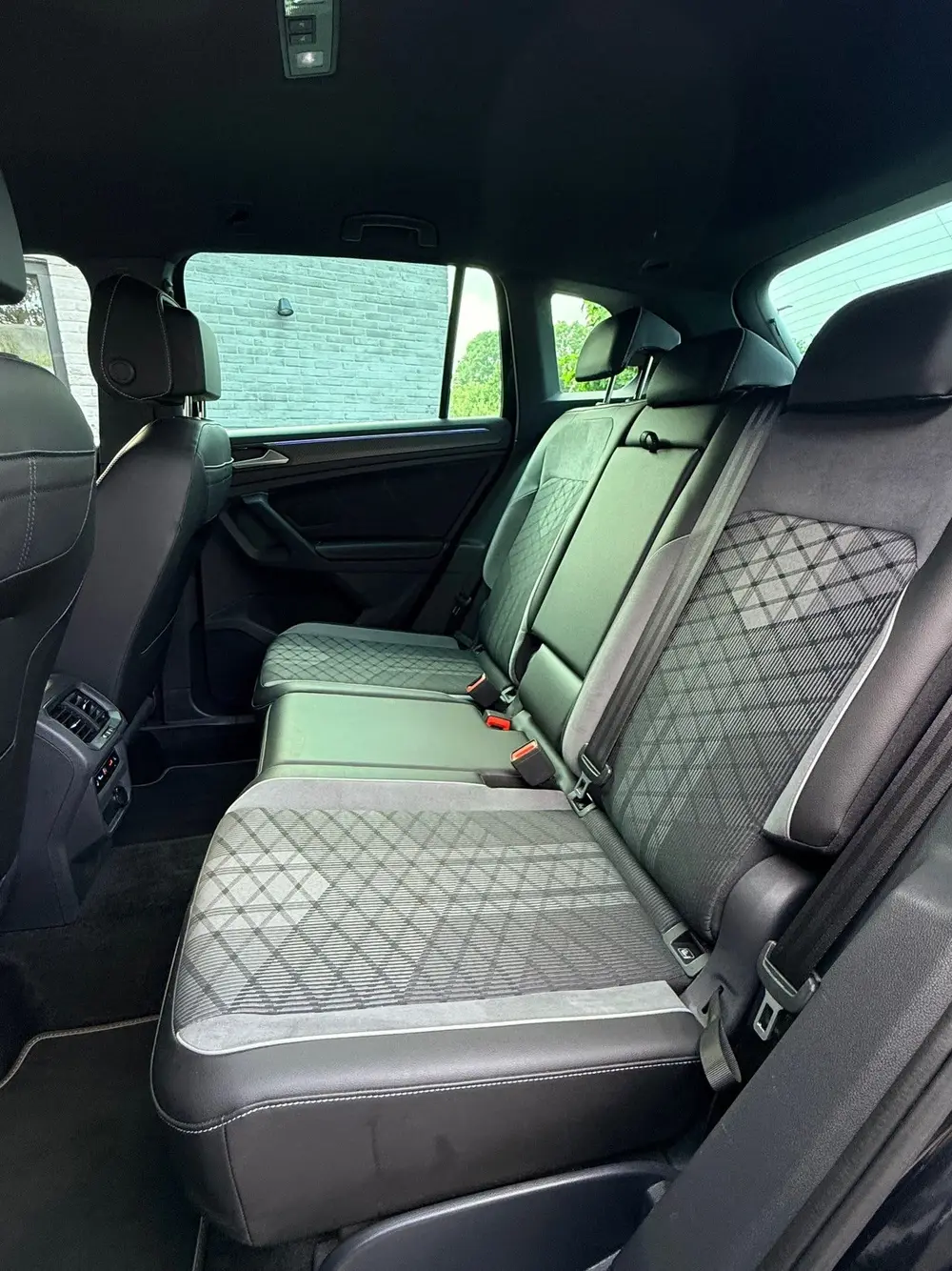 Volkswagen Tiguan 1.4 TSI eHybrid R-Line Business+, Trekaak uit 2023, foto 6