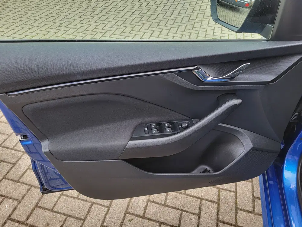 Skoda Kamiq 1.0 TSI Essence uit 2025, foto 13