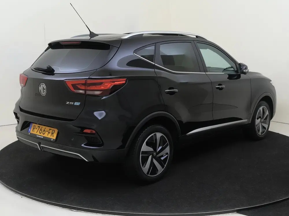 MG ZS EV EV Standard Range Luxury 50 kWh | Panoramadak | 360 uit 2022, foto 4
