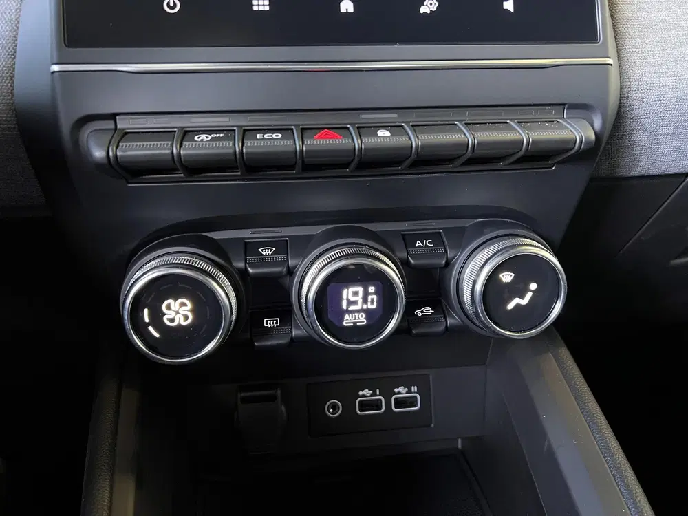 Mitsubishi Colt 1.0T Intense uit 2024, foto 18