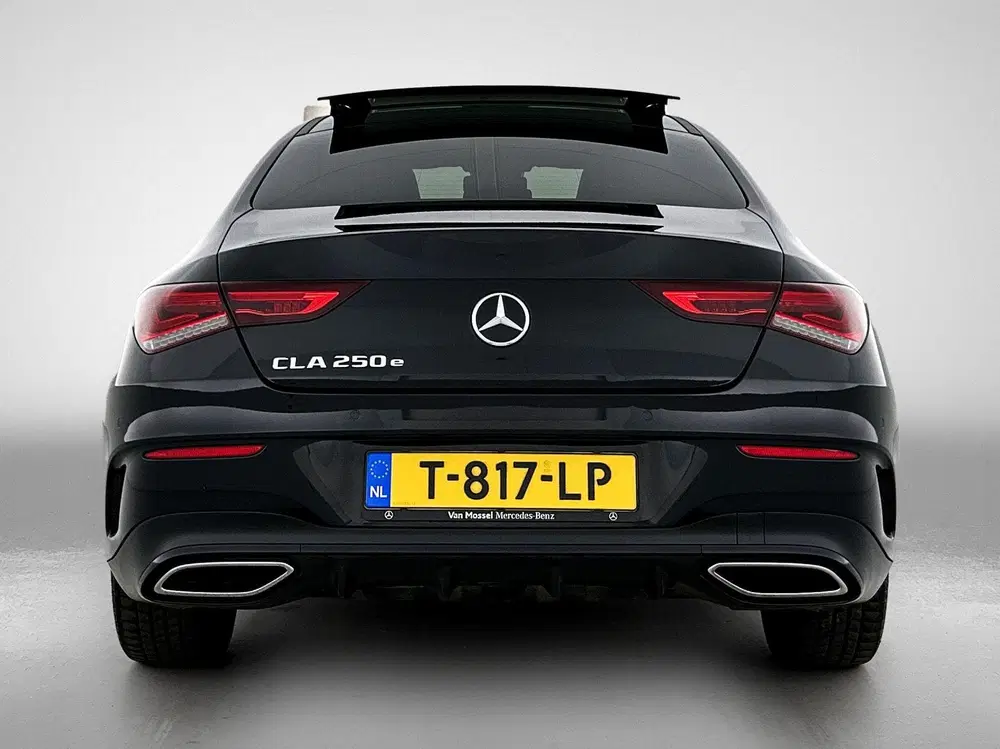 Mercedes-Benz CLA 250 e AMG Line uit 2023, foto 3