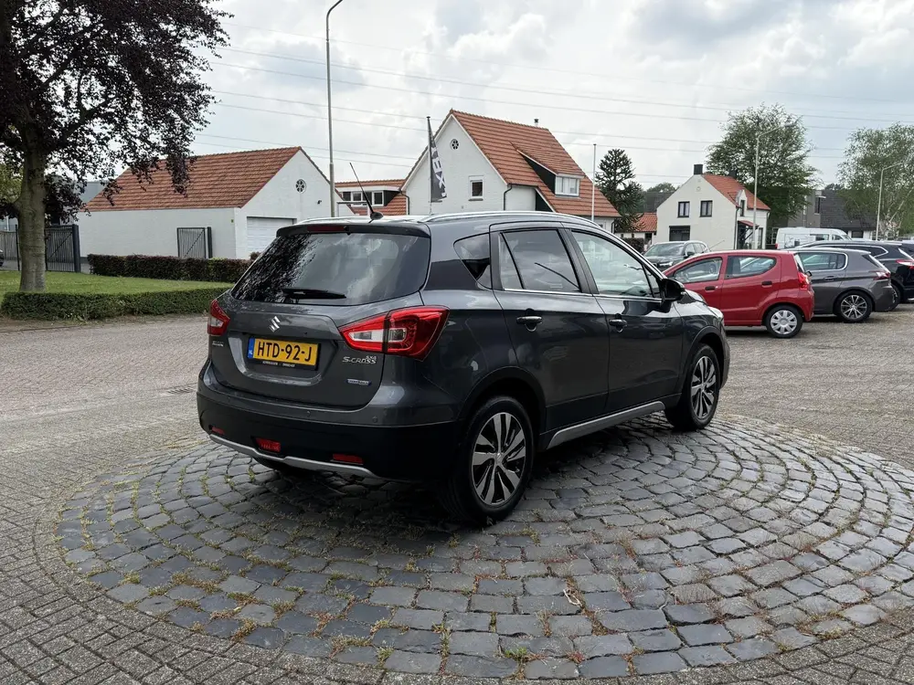 Suzuki S-Cross 1.4 Boosterjet Select Smart Hybrid | Adap.Cru uit 2020, foto 2