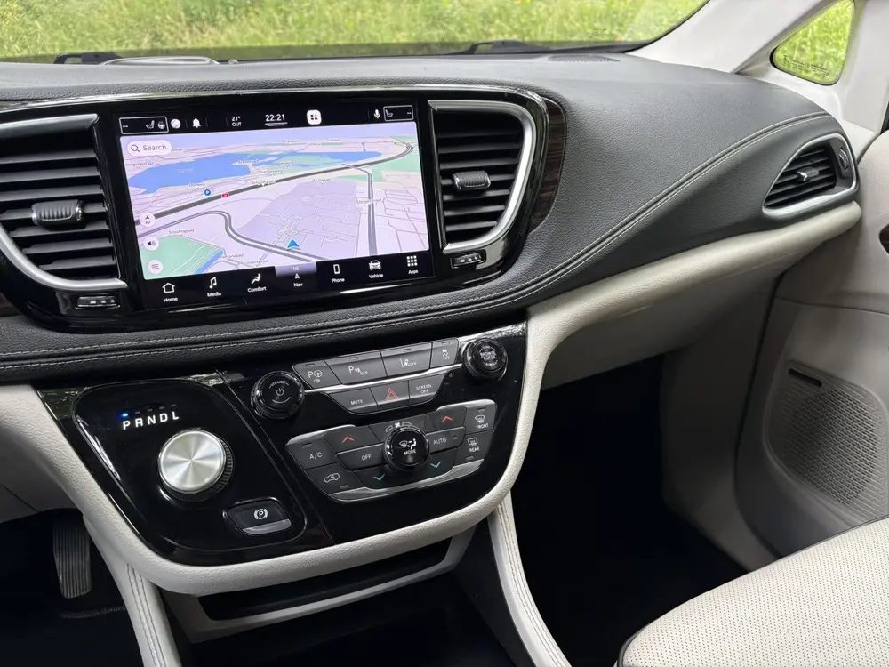 Chrysler Grand Voyager 3.6 V6 Hybrid PHEV LIMITED (bj 2021) uit 2021, foto 14