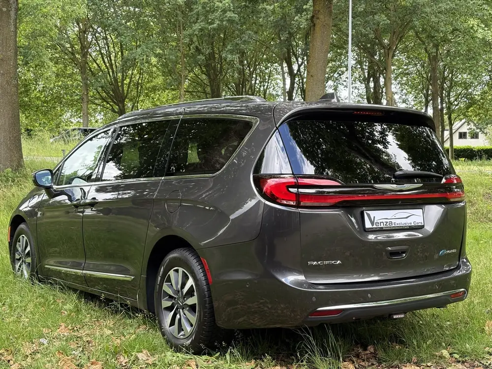 Chrysler Grand Voyager 3.6 V6 Hybrid PHEV LIMITED (bj 2021) uit 2021, foto 4